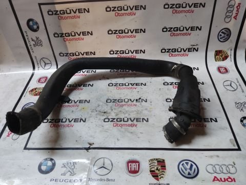 Volvo S80 2.4 D5 alt İntercool borusu